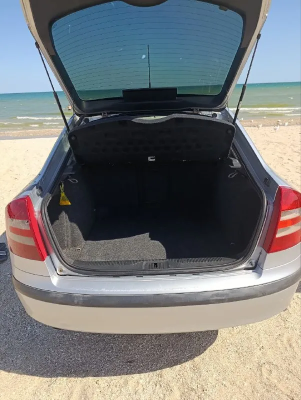 Продам собственное авто. Skoda octavia a 5 2008 г/в в хорошем состоянии, цена в рублях 519 тыс руб торг у капота. (180 регион) любой вид оформления, двигатель 1,6 mpi бензин/газ евро 4, расход 8 л. Акб супер. Двс после кап ремонта, работает как часы. Кпп включается четко, сцепление недавно менялось, ходовка перебиралась, энергоёмкая и комфортная в ходу. Ручник исправен, к электрике вопросов нет. Кузов оцинкован, зашумлена, стоят литые диски r 15 на летней резине, салон в достойном виде, установлены новые eva коврики, потолок алькантара. Оснащена центральный замок, защита от детей, бортовой компьютер. Эур, серво руль регулируется в двух плоскостях. Abs, esp, 2 airbag, корректор фар, 4 эл стеклоподъёмника. Эл привод багажника, 2-х зонный климат контроль, бардачок с функцией охлаждения. Эл регулировка и подогрев зеркал, обогрев заднего стекла, микролифт, линзованная оптика. Птф, впереди и сзади, штатная магнитола с приятным
📲 Tg: олечка
📞 Звоните: +7(948)4525644 - фотография - 5