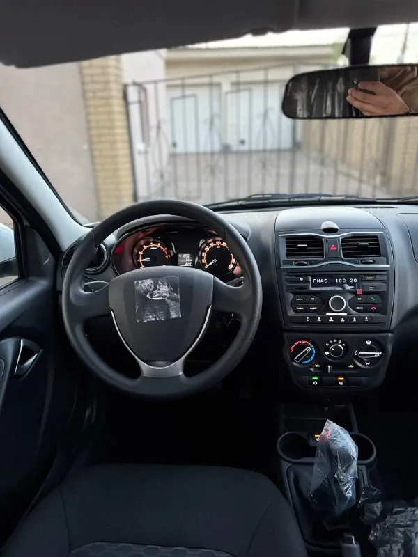 В продаже новый автомобиль ✅
Ваз granta седан
Год выпуска конец 2024
Двигатель 1.6 8v
Без пробега ✅
Вы будете первым владельцем в птс.
Гарантия 3 года либо 100.000km ✅
Цвет кузова:белое облако
Полный комплект ключей 🔑🔑
Доставлена автовозом из тольятти
Комплектация:comfort
➖Кондиционер
➖Airbag(2)
➖Подогрев сидений
➖Электро усилитель руля
➖Заводская мультимедиа
➖Abs
➖2-Эсп
➖Обогрев зеркал
➖Электро регулировка зеркал
➖Центральный замок
Цена 1 080 000 рублей
Торг возле машины!
📍Ровеньки, лнр 🇷🇺
📲 +7 (959) 107-39-99(Telegram)
📞 Звоните: +7(959)1073999 - фотография - 3