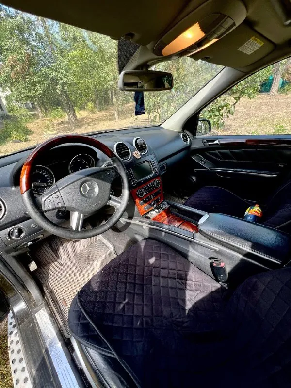 Mercedes ml 350
- 3.5 Бензин
Коробка - автомат
Пробег - 272 тысячи (родной)
Цена - 1.050000
На пневме
Комплектация предмаксимальная.
- Люк
- Подогрев сидений
- Зеркала amg
- Электрическая регулировка руля
- Электрорегулировка сидений водитель/ пассажир + память
- Черный кожаный салон
- 2-Х зонный климат контроль
- Электро багажник
Состояние авто на фото, кузовных дефектов, ржавчины нет.
В отличном состоянии, гильзован. Проверки приветствуются. Ходовая часть обслужена. Список замен всех запчастей и расходников предоставляем.
Готовы на любые проверки, за ваш счет.
Территориально макеевка.
+79495120792
📞 Звоните: +7(949)5120792 - фотография - 10