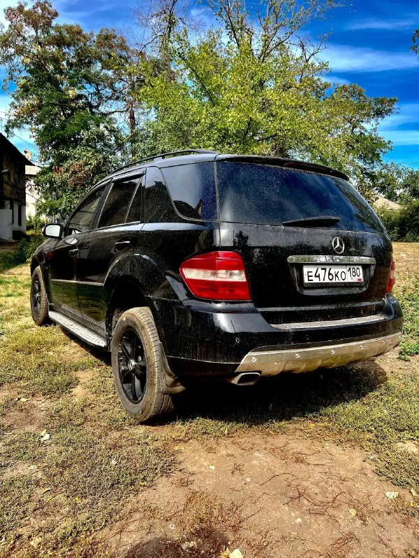 Mercedes ml 350
- 3.5 Бензин
Коробка - автомат
Пробег - 272 тысячи (родной)
Цена - 1.050000
На пневме
Комплектация предмаксимальная.
- Люк
- Подогрев сидений
- Зеркала amg
- Электрическая регулировка руля
- Электрорегулировка сидений водитель/ пассажир + память
- Черный кожаный салон
- 2-Х зонный климат контроль
- Электро багажник
Состояние авто на фото, кузовных дефектов, ржавчины нет.
В отличном состоянии, гильзован. Проверки приветствуются. Ходовая часть обслужена. Список замен всех запчастей и расходников предоставляем.
Готовы на любые проверки, за ваш счет.
Территориально макеевка.
+79495120792
📞 Звоните: +7(949)5120792 - фотография - 3