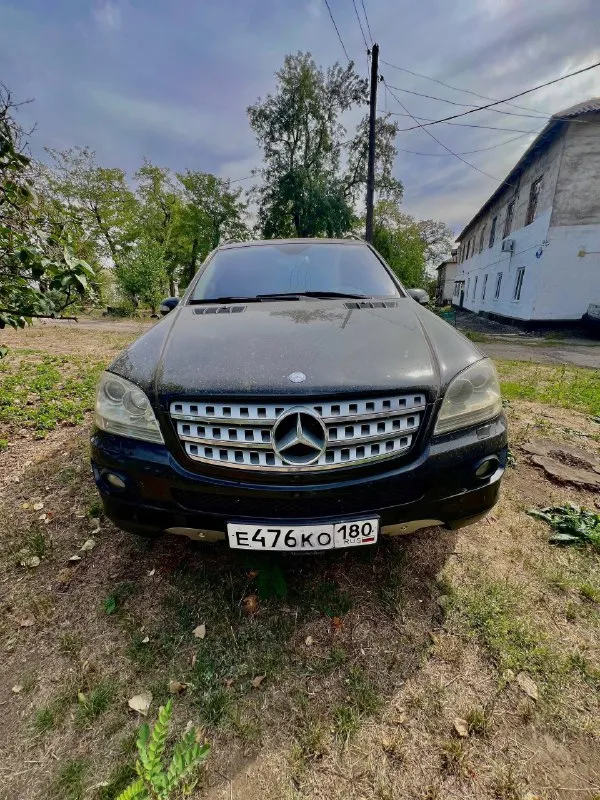 Mercedes ml 350
- 3.5 Бензин
Коробка - автомат
Пробег - 272 тысячи (родной)
Цена - 1.050000
На пневме
Комплектация предмаксимальная.
- Люк
- Подогрев сидений
- Зеркала amg
- Электрическая регулировка руля
- Электрорегулировка сидений водитель/ пассажир + память
- Черный кожаный салон
- 2-Х зонный климат контроль
- Электро багажник
Состояние авто на фото, кузовных дефектов, ржавчины нет.
В отличном состоянии, гильзован. Проверки приветствуются. Ходовая часть обслужена. Список замен всех запчастей и расходников предоставляем.
Готовы на любые проверки, за ваш счет.
Территориально макеевка.
+79495120792
📞 Звоните: +7(949)5120792 - фотография - 7