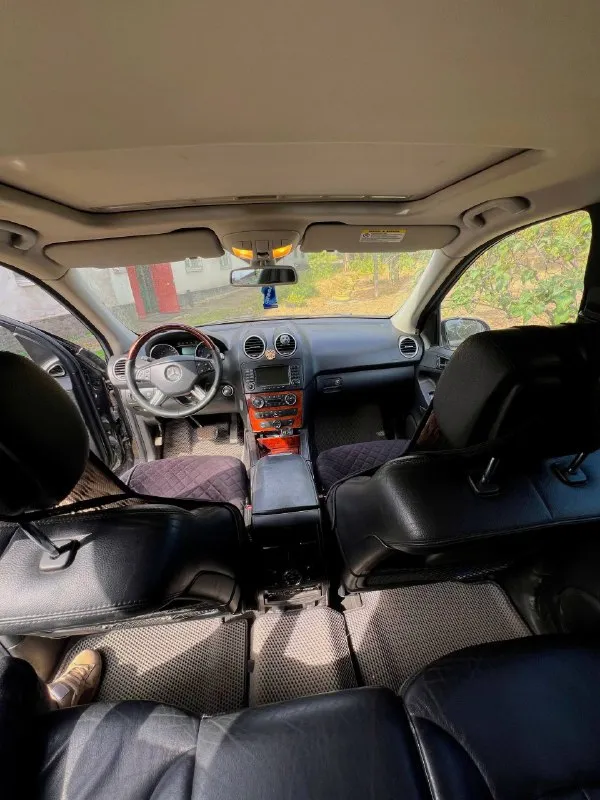 Mercedes ml 350
- 3.5 Бензин
Коробка - автомат
Пробег - 272 тысячи (родной)
Цена - 1.050000
На пневме
Комплектация предмаксимальная.
- Люк
- Подогрев сидений
- Зеркала amg
- Электрическая регулировка руля
- Электрорегулировка сидений водитель/ пассажир + память
- Черный кожаный салон
- 2-Х зонный климат контроль
- Электро багажник
Состояние авто на фото, кузовных дефектов, ржавчины нет.
В отличном состоянии, гильзован. Проверки приветствуются. Ходовая часть обслужена. Список замен всех запчастей и расходников предоставляем.
Готовы на любые проверки, за ваш счет.
Территориально макеевка.
+79495120792
📞 Звоните: +7(949)5120792 - фотография - 8