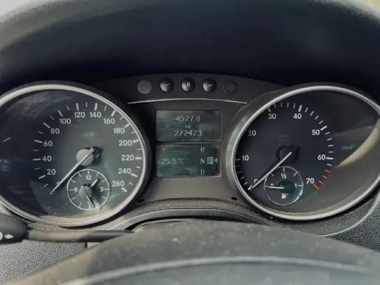 Mercedes ml 350
- 3.5 Бензин
Коробка - автомат
Пробег - 272 тысячи (родной)
Цена - 1.050000
На пневме
Комплектация предмаксимальная.
- Люк
- Подогрев сидений
- Зеркала amg
- Электрическая регулировка руля
- Электрорегулировка сидений водитель/ пассажир + память
- Черный кожаный салон
- 2-Х зонный климат контроль
- Электро багажник
Состояние авто на фото, кузовных дефектов, ржавчины нет.
В отличном состоянии, гильзован. Проверки приветствуются. Ходовая часть обслужена. Список замен всех запчастей и расходников предоставляем.
Готовы на любые проверки, за ваш счет.
Территориально макеевка.
+79495120792
📞 Звоните: +7(949)5120792 - фотография - 9