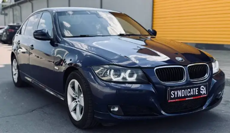 Bmw 320i в кузове е90
Цена-1.050 000руб
Год-2011
Пробег-190.000км
Мотор-2.0
Коробка-автомат
Привод-задний
Никаких ошибок, 2 ключа, страховка, не троит не дымит, 2 комплекта резины.
Обращаться по тлф: +79493496351 александр - фотография - 7