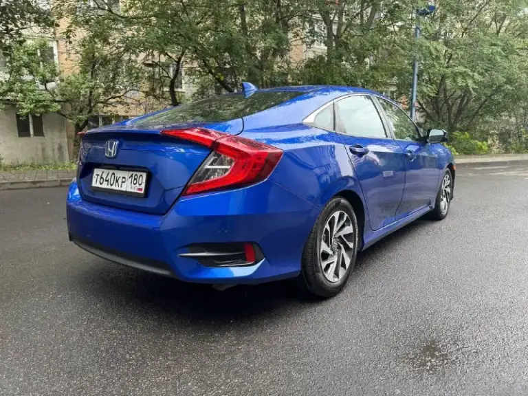 Срочно продам honda civik в отличном состоянии, очень красивом синем цвете, полностью обслуженный
2018Год, 2л бензин без турбины! Самый надежный и экономичный атмосферник в линейке.
Автоматическая коробка передач
Техническое состояние автомобиля на твердую пятерку.

Крутая комплектация с люком, камерами обзора при поворотах, камера заднего вида, бесключевой доступ, системой старт-стоп, круиз-контроль, мультируль и с другими необходимыми функциями.

Два комплекта ключей.
В подарок новому владельцу отдаю комплект зимней резины на титановых дисках.
Цена: 1 млн 590 тысяч рублей(первая цена по россии, торг у капота)
Тел: +79498477720
Донецк - фотография - 4