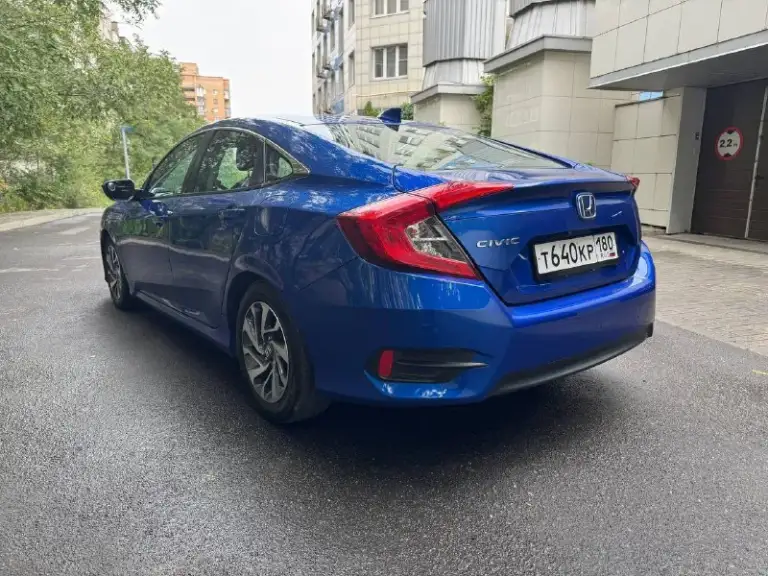 Срочно продам honda civik в отличном состоянии, очень красивом синем цвете, полностью обслуженный
2018Год, 2л бензин без турбины! Самый надежный и экономичный атмосферник в линейке.
Автоматическая коробка передач
Техническое состояние автомобиля на твердую пятерку.

Крутая комплектация с люком, камерами обзора при поворотах, камера заднего вида, бесключевой доступ, системой старт-стоп, круиз-контроль, мультируль и с другими необходимыми функциями.

Два комплекта ключей.
В подарок новому владельцу отдаю комплект зимней резины на титановых дисках.
Цена: 1 млн 590 тысяч рублей(первая цена по россии, торг у капота)
Тел: +79498477720
Донецк - фотография - 6