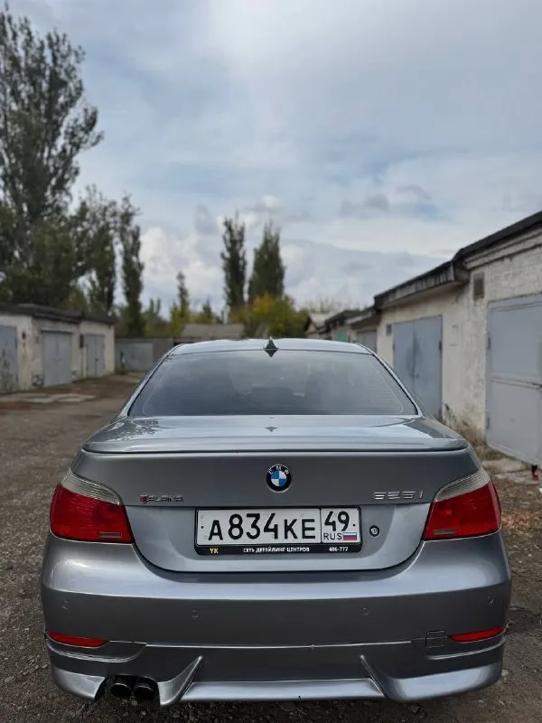Продам bmw 525i 2006 год
Двигатель : 2.5 ат (218 л. С)🚀
Пробег : 283.000 км
Машина в отличном состоянии, как технически так и внешне.
Комплектация : обогрев лобового, заднего и боковых стекл, обогрев руля, электро-регулировка сидений, адаптивная коробка, адаптивная оптика, партроники, старт-стоп, ангельские глазки, адаптивная рулевая рейка, провождение домой, шторка заднего стекла, подогрев сидений и многое другое.
В машине стоит хорошая музыка, качественная и в тоже время приятная к слуху.
R19, обвес на автомобиль делала компания yk.
Имеется аварийный комплект и запаска, полностью новые ( не тронуты вовсе )✅
С 2018 года ведется книга, которая велась каждый владельцем, там описано каждое то автомобиля ( имеется на руках )✅
3 Комплекта ключей.
Новая летняя резина, а также диски r17

Цена : 1.050.000 рублей.
Готовы на любые проверки за ваш счет ✅
Звонить по номеру телефона : +79496072294 - фотография - 4
