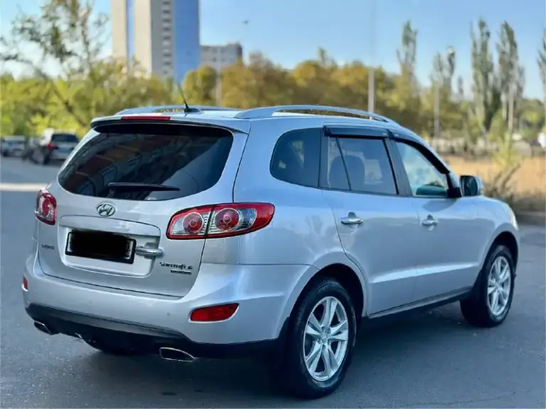 Hyundai santa fe
2011Г бензин 2.4
Автомат
Автомобиль в хорошем состоянии не каких вложений не требует!
В максимальной комплектации!
Старт/стоп,
Без ключевой доступ,
Монитор,
Камера заднего вида,
Партроник,
Салон кожа,
Подогрев сидений,
Климат контроль,
Круиз контроль,
Электро регулировка сидений,
И многое другое ….
Два ключа,
С документами полный порядок!!
Переоформление в мрэо!
Цена 1.315₽
Тел:+79494681080 - фотография - 6