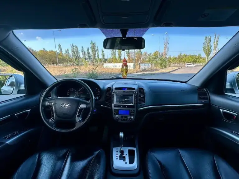 Hyundai santa fe
2011Г бензин 2.4
Автомат
Автомобиль в хорошем состоянии не каких вложений не требует!
В максимальной комплектации!
Старт/стоп,
Без ключевой доступ,
Монитор,
Камера заднего вида,
Партроник,
Салон кожа,
Подогрев сидений,
Климат контроль,
Круиз контроль,
Электро регулировка сидений,
И многое другое ….
Два ключа,
С документами полный порядок!!
Переоформление в мрэо!
Цена 1.315₽
Тел:+79494681080 - фотография - 8