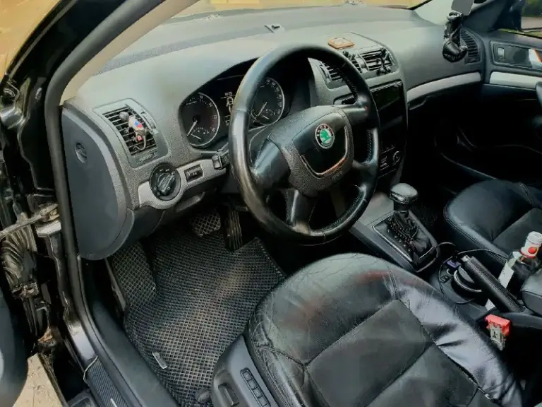 Срочно продам 730 торг skoda octavia а5 рестайлинг автомат 7 ступ. 1,8л tsi турбо бензин 160 л. С. , 2008г, машина едет очень бодро просторная машина, отличный салон, большой багажник, кузов оцинкован, 2х зонный климат двойные стекла датчик света дачки дождя подсветка при повороте паметь сидени камера заднего вида 2-х зоный климат контроль и многое другое продажа срочно все вопросы по телефону +79494893389
Телеграм:@mark1991_ts
📲 Tg: @karteliii
📞 Звоните: +7(949)4893389 - фотография - 1