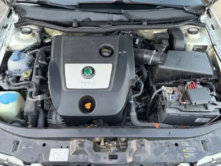 Продам skoda octavia тур универсал с легендарным мотором 1.9 дизель 6 ступенчатая коробка механика автомобиль в отличном состоянии весь родной краски за исключением двух деталей с родным пробегом машина была куплена новой в автосалоне один собственник комплектация элеганс все вопросы по телефону
🚗Марка шкода октавия
⚙Мотор 1.9 дизель
🏃🏾‍♂‍➡Пробег 270 тысяч км
📦Коробка механика 6 ст
📅Год выпуска 2004
💶Цена 560 тысяч рублей
☎Тел +79497257498 - фотография - 10