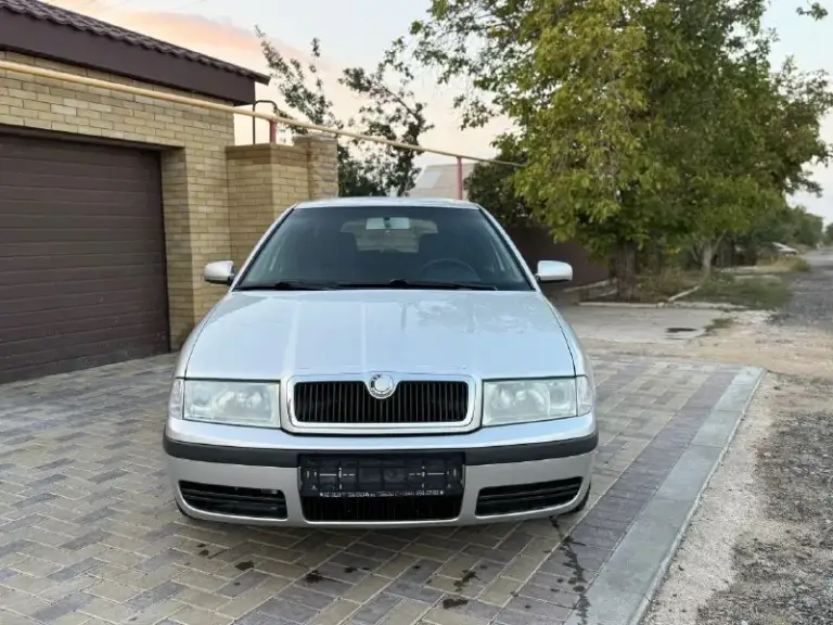 Продам skoda octavia тур универсал с легендарным мотором 1.9 дизель 6 ступенчатая коробка механика автомобиль в отличном состоянии весь родной краски за исключением двух деталей с родным пробегом машина была куплена новой в автосалоне один собственник комплектация элеганс все вопросы по телефону
🚗Марка шкода октавия
⚙Мотор 1.9 дизель
🏃🏾‍♂‍➡Пробег 270 тысяч км
📦Коробка механика 6 ст
📅Год выпуска 2004
💶Цена 560 тысяч рублей
☎Тел +79497257498 - фотография - 3