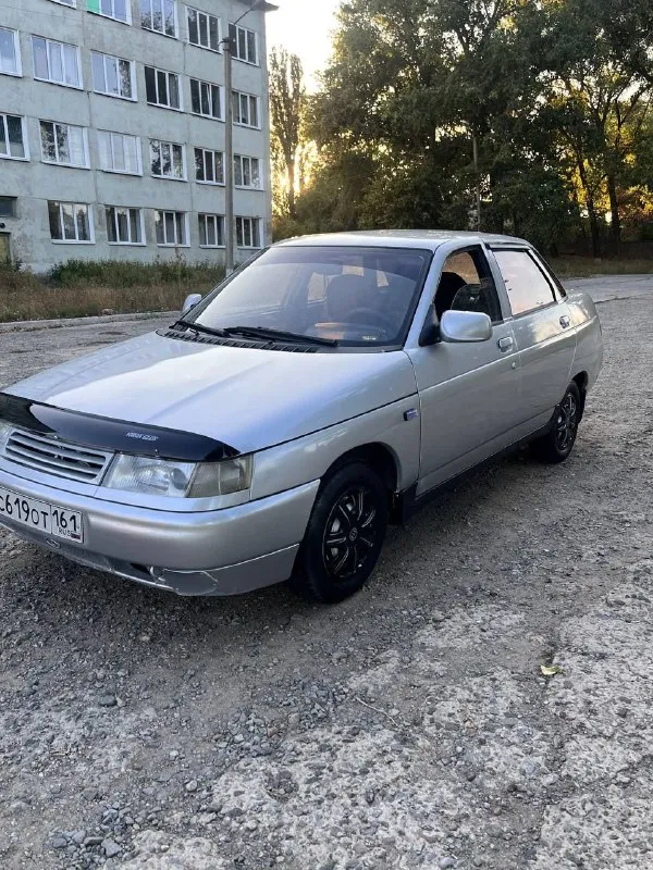 🚗 Продам автомобиль ваз 2110
▶️ Год выпуска: 2003г.
▶️ Объём двигателя: 1.5 8 клапанный
▶️ Пробег: 250.000 км.
ℹ️ описание:
4Стекла подьемника
Магнитола
Парктроник
Чистый ухоженный автомобиль
✅ Автомобиль в хорошем состоянии!
Дно, пороги, лонжероны все отлично (есть видео)
✅ Коробка переключает отлично.
✅ Ходовая на отлично!!!

🏛 Юридически автомобиль чист, без штрафов запретов! Любое переоформление без проблем!

Есть видео обзор по авто !!!

Возможно доставка в ваш город по договоренности.
💰 Цена: 220.000 рублей
Торг на месте до победы!!!
🏢 Город: амвросиевка
Более подробнее по номеру или в л. С
☎ Телефон для связи:
+79493843262
(Telegram привязан, вацап на номере. Телефон включен всегда!!!) - фотография - 2