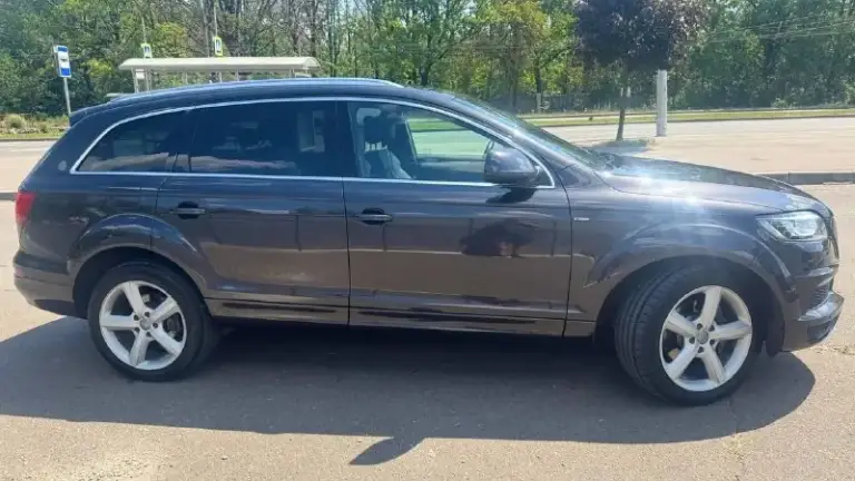 Продам audi q7, 2009год. Рестайлинг. 3.0 самый надежный. Машина в отличном состоянии, s-line пакет, кожаный салон с альконтарой тоже s-line, 2-х зонный климат контроль, без пневмы, круиз контроль, подогрев сидений, диски r20, два комплекта резины. В отличном состоянии. Полностью обслужена. Пробег 240. Цена 2.100.000. Возможна продажа в кредит. Осмотр донецк +79494956671 богдан +7-985-208-16-09. +79494498253
📞 Звоните: +7(949)4956671 - фотография - 3