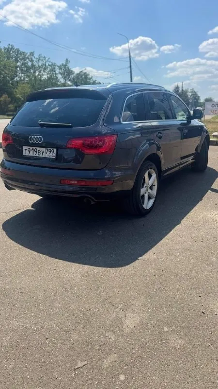 Продам audi q7, 2009год. Рестайлинг. 3.0 самый надежный. Машина в отличном состоянии, s-line пакет, кожаный салон с альконтарой тоже s-line, 2-х зонный климат контроль, без пневмы, круиз контроль, подогрев сидений, диски r20, два комплекта резины. В отличном состоянии. Полностью обслужена. Пробег 240. Цена 2.100.000. Возможна продажа в кредит. Осмотр донецк +79494956671 богдан +7-985-208-16-09. +79494498253
📞 Звоните: +7(949)4956671 - фотография - 4