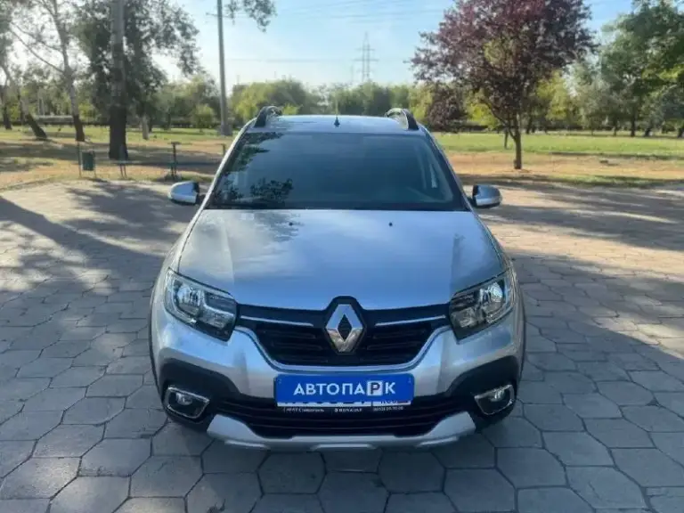 🇫🇷 Renault sandero stepway

💰Цена: 1 300 000р.
🏢Город: мариуполь
📅Год выпуска: 2020
🧾Пробег: 47 140 км.
⚙️Двигатель: 1.6 16v.
⛽Топливо: бензин
⚙️Кпп: механика

📞 Телефон:

+7-949-551-91-52
+7-949-727-41-51
+7-989-263-55-56

💾 О. .. Инал.
✅ Куплена в январе 2021.
✅ Оригинальный пробег.
✅ Родная краска 100%
✅ Максимальная комплектация.

Самый лучший двигатель в линейке renault н4м 1.6 16-клапанный, простой и надёжный, коробка переключает идеально. Салон как в новой машине. Вложений не требует никаких.

Кондиционер ❄️, полный электропакет, гур, abs, птф, центральный замок, два ключа,
Рейлинги на крыше, круиз-контроль, красивые литые диски на родной резине continental.

Улица шевченко 2️⃣6️⃣9️⃣

🏦 Возможна продажа в кредит по двум документам. - фотография - 2