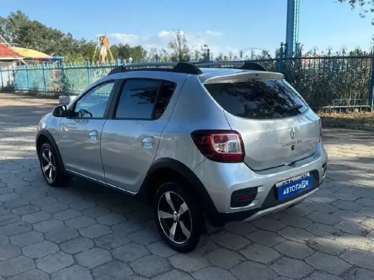 🇫🇷 Renault sandero stepway

💰Цена: 1 300 000р.
🏢Город: мариуполь
📅Год выпуска: 2020
🧾Пробег: 47 140 км.
⚙️Двигатель: 1.6 16v.
⛽Топливо: бензин
⚙️Кпп: механика

📞 Телефон:

+7-949-551-91-52
+7-949-727-41-51
+7-989-263-55-56

💾 О. .. Инал.
✅ Куплена в январе 2021.
✅ Оригинальный пробег.
✅ Родная краска 100%
✅ Максимальная комплектация.

Самый лучший двигатель в линейке renault н4м 1.6 16-клапанный, простой и надёжный, коробка переключает идеально. Салон как в новой машине. Вложений не требует никаких.

Кондиционер ❄️, полный электропакет, гур, abs, птф, центральный замок, два ключа,
Рейлинги на крыше, круиз-контроль, красивые литые диски на родной резине continental.

Улица шевченко 2️⃣6️⃣9️⃣

🏦 Возможна продажа в кредит по двум документам. - фотография - 4