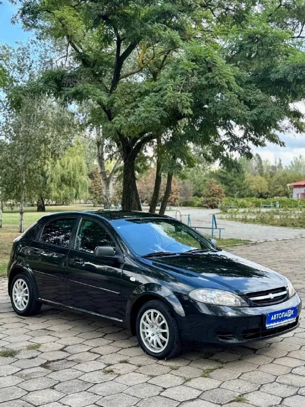 🇰🇵 Chevrolet lacetti 5d

💰Цена: 630 000р.
🏢Город: мариуполь
📅Год выпуска: 2011
🧾Пробег: 174 580 км.
⚙️Двигатель: 1.6 16v
⛽Топливо: бензин
⚙️Кпп: механика

📞 Телефон:

+7-949-727-41-51
+7-949-551-91-52
+7-989-263-55-56

💾 Описание:

✅ Родная краска (2 косметических подкраса).

🚙 Двигатель отличный, резвый, без расхода масла. Кпп и сцепление на отлично. Ходовая без посторонних звуков, мягкая, салон в отличном состоянии.

❄️ Кондиционер (холодит шикарно), гур, abs, 2 подушки безопасности, центральный замок, красивые литые диски.

Улица шевченко 2️⃣6️⃣9️⃣

⚠️Бесплатно доставим этот или другой автомобиль в донецк, макеевку, бердянск, мелитополь и другие города новых территорий после детального видеообзора со всевозможными диагностиками⚠️

🏦 Возможна продажа в кредит по двум документам. - фотография - 1