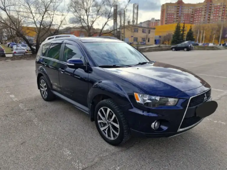 Mitsubishi аутлендер xl. 2.0 акпп 2010г. В. Рестайлинг. Отличное состояние как внешне, так и технически. Чистый ухоженный салон. Автомобиль не требует срочных вложений. Двигатель работает без посторонних звуков. Не дымит. Кпп без пинков и рывков. По ходовой тоже без каких либо замечаний. Автотека полностью зелёная без дтп и расчетов. Заинтересованным скину бесплатно по запросу, если нужно. Юридически чистая без ограничений. Могу присутствовать с вами в гибдд для перерегистрации. Продажа за наличные. Обмен не интересует. Комплект зимней резины отдам с автомобилем. Более подробно расскажу по телефону. Авто в кировском районе донецка. Цена 1 220 000 р. Торг возле автомобиля. +79491452569 вадим. Звоните договоримся.
📲 Tg: @july_prosmm
📞 Звоните: +7(949)1452569 - фотография - 2