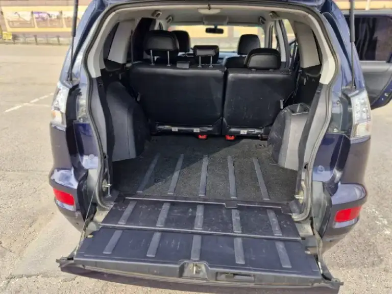 Mitsubishi аутлендер xl. 2.0 акпп 2010г. В. Рестайлинг. Отличное состояние как внешне, так и технически. Чистый ухоженный салон. Автомобиль не требует срочных вложений. Двигатель работает без посторонних звуков. Не дымит. Кпп без пинков и рывков. По ходовой тоже без каких либо замечаний. Автотека полностью зелёная без дтп и расчетов. Заинтересованным скину бесплатно по запросу, если нужно. Юридически чистая без ограничений. Могу присутствовать с вами в гибдд для перерегистрации. Продажа за наличные. Обмен не интересует. Комплект зимней резины отдам с автомобилем. Более подробно расскажу по телефону. Авто в кировском районе донецка. Цена 1 220 000 р. Торг возле автомобиля. +79491452569 вадим. Звоните договоримся.
📲 Tg: @july_prosmm
📞 Звоните: +7(949)1452569 - фотография - 9