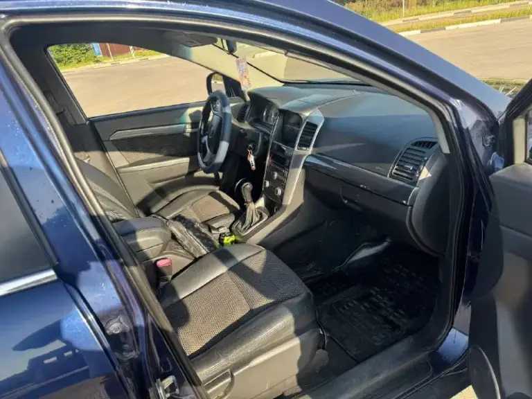 Chevrolet captiva, 2008 г.
Пробег — 240 000 км (родной).
Двигатель 2.4, механическая кпп, полный привод.

И коробка работают отлично. Электрика полностью исправна. Ходовая часть без вложений.
Богатая комплектация, сигнализация с автозапуском, свежая летняя резина.

Очень просторный салон и багажник для своего класса, хорошая проходимость благодаря высокому клиренсу.
Готов присутствовать в мрэо при переоформлении.

Цена: 740 000 ₽, возможен торг.
Донецк.

Телефоны для связи:
+7 949 577-13-21
+7 949 361-47-04
+7 989 502-37-77
📞 Звоните: +7(949)5771321 - фотография - 6