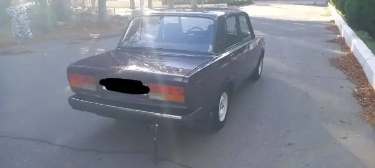 Продаю ваз 2107
1999 Года
Авто в отличном состоянии
Автомобиль всю жизнь в один руках, один хозяин, гаражное хранение
Пробег–97 тысяч
Остекление родное
В дтп не учавствовала
Все вопросы по телефону:
+79493835274

Цена: 220 тысяч торг! - фотография - 4