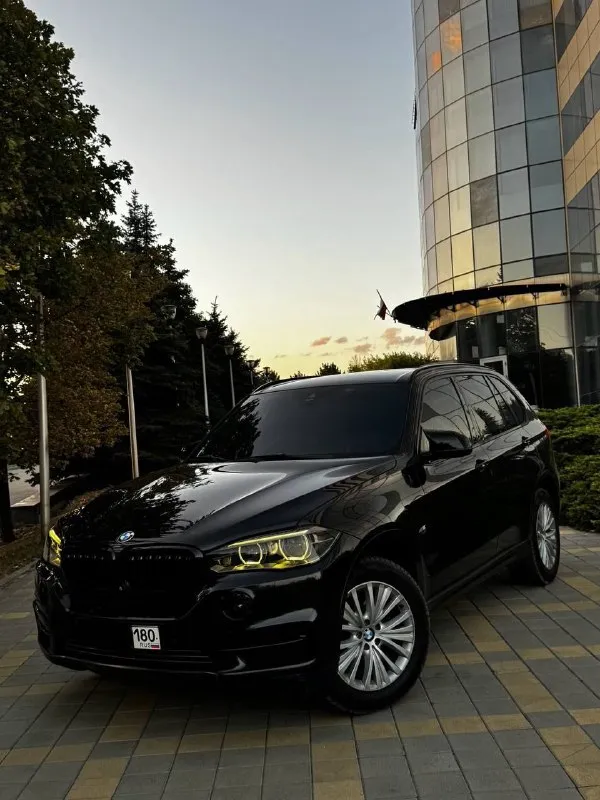 Продам bmw x5 2015 года выпуска
Возможен обмен
Машина в заводском окрасе! 2 владельца! Готов к любым проверкам.
3.0 Бензин, работает отлично. Весь обслужен.
Коробка автомат переключает идеально, без пинков и рывков.
Топовая комплектация, дотяжки дверей, спорт-комфорт сидения с ломайками, проекция на лобовое стекло, обдувы, подогревы, камера 360, дистроник, парктроник, музыка harman kardon.
Осмотр донецк
Цена 2.650.000 ₽, возможен торг у авто!
☎️ +7 (949) 453-80-40
📞 Звоните: +7(949)4538040 - фотография - 2