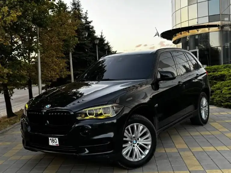 Продам bmw x5 2015 года выпуска
Возможен обмен
Машина в заводском окрасе! 2 владельца! Готов к любым проверкам.
3.0 Бензин, работает отлично. Весь обслужен.
Коробка автомат переключает идеально, без пинков и рывков.
Топовая комплектация, дотяжки дверей, спорт-комфорт сидения с ломайками, проекция на лобовое стекло, обдувы, подогревы, камера 360, дистроник, парктроник, музыка harman kardon.
Осмотр донецк
Цена 2.650.000 ₽, возможен торг у авто!
☎️ +7 (949) 453-80-40
📞 Звоните: +7(949)4538040 - фотография - 4