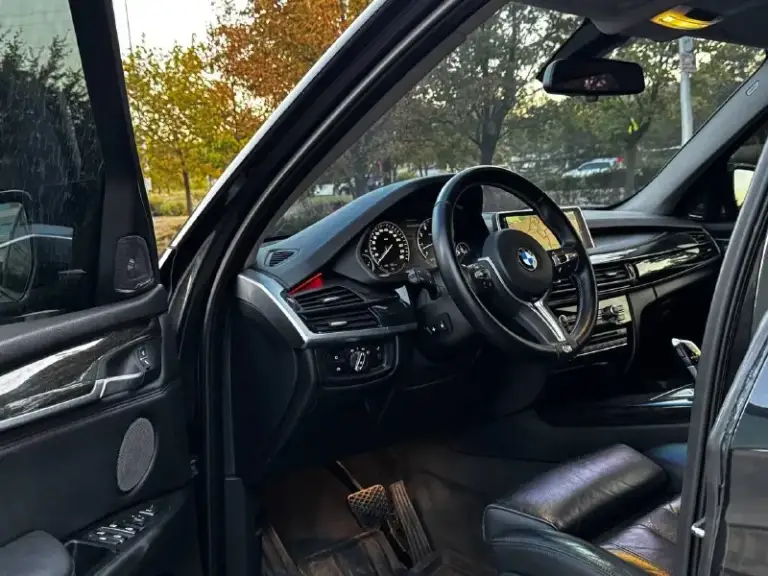 Продам bmw x5 2015 года выпуска
Возможен обмен
Машина в заводском окрасе! 2 владельца! Готов к любым проверкам.
3.0 Бензин, работает отлично. Весь обслужен.
Коробка автомат переключает идеально, без пинков и рывков.
Топовая комплектация, дотяжки дверей, спорт-комфорт сидения с ломайками, проекция на лобовое стекло, обдувы, подогревы, камера 360, дистроник, парктроник, музыка harman kardon.
Осмотр донецк
Цена 2.650.000 ₽, возможен торг у авто!
☎️ +7 (949) 453-80-40
📞 Звоните: +7(949)4538040 - фотография - 9