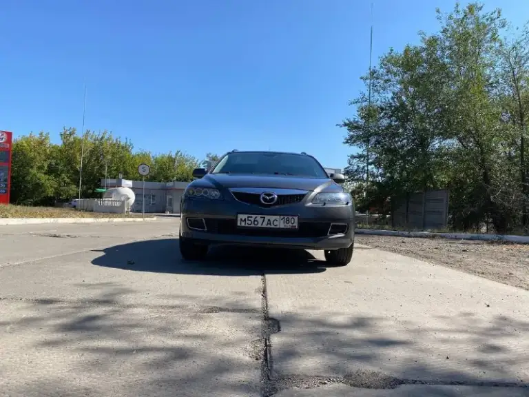 Продам мазда 6 2006 год мотор 2.0 механика пробег 210 тыс км оригинал, цена 640₽ авто в отличном техническом состоянии, весь обслужен, просторный семейный автомобиль, ухоженный салон, автомобиль официальный, один владелец с автосалона, экономный все вопросы по тел +79494936731 находиться в макеевке - фотография - 6