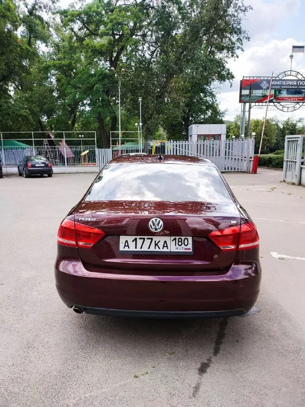 Продаю volkswagen passat.
2014 Года выпуска, куплена в начале 2015!
В идеальном состоянии!
Объем 2,5.
Пробег 202т.
Коробка автомат.
Alsin комплектация se +
— Кожаный салон
— Климат контроль
— Люк
— Датчик дождя, света
— Датчик давления в шинах.
— Подогрев сидений.
— Мультимедиа с камерой заднего вида.
— Мульти руль.
— Аудио система fenber.
— Aux, cd, bluetooth
— Электропривод сидений.
— Полный электропакет
Максимальная комплектация!
Очень мягкая при езде.
Двигатель работает очень тихо.
В салоне тишина, нет никаких посторонних шумов, скрипов.
У двигателя ресурс 500+
Чугунный блок. Масло от замены до замены.
Обслужен полностью!
Стоит газовая установка евро 5 италия.
По технике вся в идеале!
Любые проверки с вашей стороны!
Машина доставляет только удовольствие!
В подарок новая зимняя резина.
Цена - 1 250 000
Возможен обмен.
Звоните по номеру +79497253214
Г. Донецк. - фотография - 6