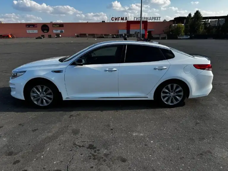 Kia optima
Год : 2017
Мотор : 2.0 (150)
Коробка : автомат
Цвет : белый перламутр
Пробег : 167 000
Мотор, коробка без каких либо нареканий, масло ни грамма не кушает, работает всё идеально.
Подвеска в отличном состояние, любые ямки, кочки, ничего не стучит.
Кузов также в идеальном состояние, нигде ничего не ржавеет. В родном окрасе !
Проёмы дверей в защитной плёнке, низа карт дверей также в плёнке !
Салон в отличном состояние, кожа, климат двухзонный, подогревы, подогрев руля, память сидений, электро релугировка сидений, камера заднего вида, парктроники в круг и т. Д
Стоит отличная сигнализация pandora, управление с телефона, автозапуски и прочее
Два комплекта ключей.
У автомобиля всего одно дтп с самокатом, пару маленьких вмятинок на вод стороне, можно убрать без окраса, а можно и не трогать.
Я хозяин авто, продавать буду я, оформлена на меня.
Готов на любые проверки за ваш счет с реальным покупателем.
Торг у капота.
1🍋 479 Тыс.
Г. Донецк
+79495253176 - фотография - 4
