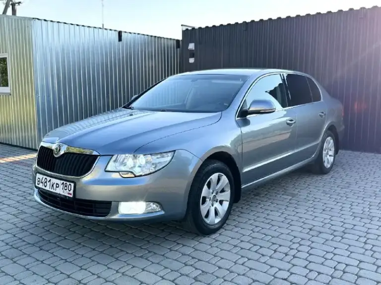 💶 Цена:1.330🍋
📮 Город: донецк
🚘 Марка / модель: skoda superb
📅 Год выпуска: 2012
📊 Пробег: 140 000
⛽ Двигатель (тип, объем, мощность): 1.8tsi
🔧 Тип кпп: механическая
👨‍⚖ Владельцев в птс: 1
⏳ Срок владения: 13 лет
📝 Описание:в моей семье с салона
Нареканий нет
Готов к любым проверкам на вашем сто
За автомобиль не стыдно
Есть незначительные сколы лкп
Торг присутствует

☎ Контактный телефон:
+79493637752 - фотография - 4