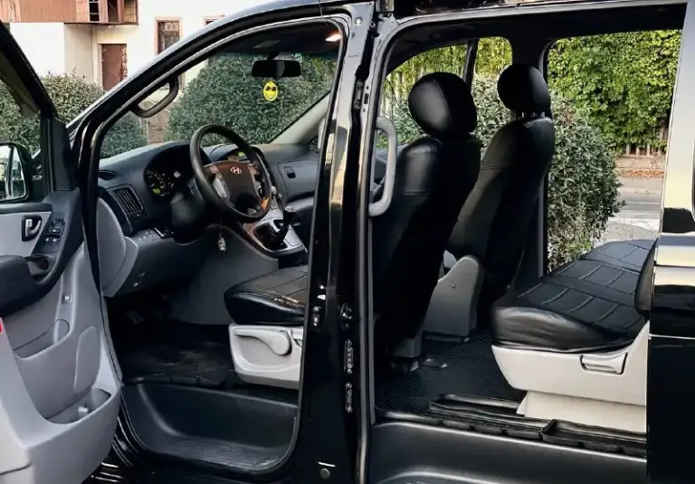 В продаже шикарный ❇️
Hyundai h-1 ✅
Бус 7+1 пассажир✅
С оригинальным птс 1 владелец ✅
По документам я являюсь владельцем ✅
С пробегом 253.000км ✅
Гаражного хранения ! ✅
Авто весь обслуженный ✅
В перевозках не участвовал ! 🔥
Авто в родной краске весь кроме крышки 🔥багажника косметической окрас ничего критичного ! 🔥 - фотография - 9