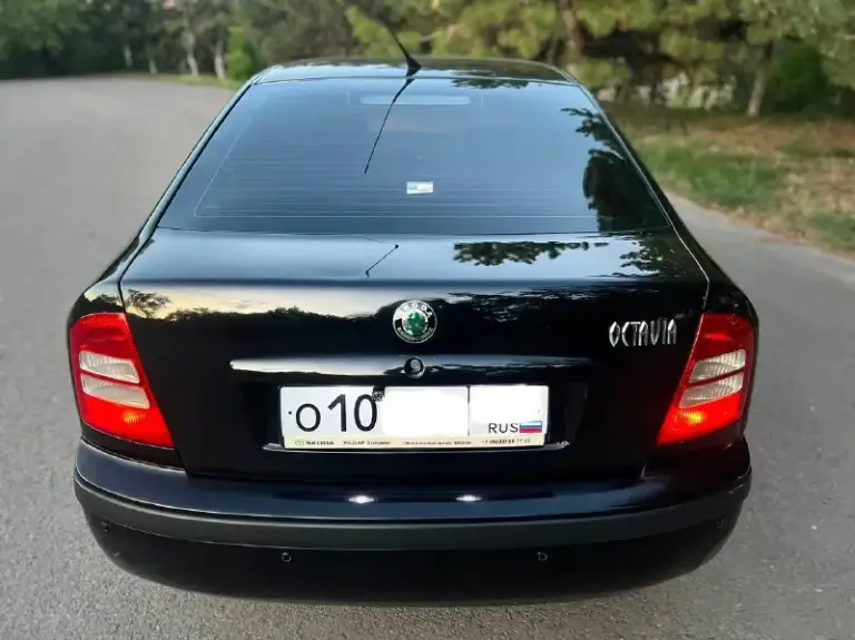 Skoda octavia tour 1.6л mpi в идеальном состоянии! Куплена в 2009 году. Авто обслужен и не требует вложений. Недавно было сделано т. О с заменой грм, помпы, масла, фильтра, свечи. Вся геометрия идеально ровная, вся безопасность на месте, все герметики и швы заводские! Техническое состояние идеал! Двигатель 1.6л. Как часы, работает тихо, масло грамма не берёт. Кпп и подвеска на отлично. Комплектация; кондиционер(заправлен и дует❄️). Гур. Подушки безопасности. Abs. Esp. Эл. Стеклоподъемники. Кожаный руль. Парктроники. Титановые диски. Шумоизоляция салона. Мультимедиа с bluetooth камера заднего вида. Новая резина. Сигнализация с автозапуском. Кожаные чехлы. Состояние кузова очень живое, весь ровный как струна, выглядит так же как на фото. Без ржавчины! Соответственно и гнили тоже нет, не сверху, не снизу и не внутри! Днище, пороги, стаканы, лонжероны! Арки крыльев, низа дверей целое, в первозданном виде. По салону всё чисто и опрятно, багажник просто огроменный. 2 ключа г. Донецк.
💰Цена 615.000₽💰
📞 +7 (949) 411-53-00 - фотография - 5