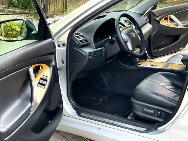 🚀 Camry40
Один владелец 🔥
Птс оригинал ! ❇️
Чистая японка ! 🏯
Tayota camry 40 🇯🇵
С надежным мотор 2.4 бензин
Приобреталась в автосалоне города 🏯донецка авто совершенно местное ! ❇️
Сейчас стоит на 180 регионе
Своевременно обслуживание машины !
Имеется три ключа
Сигнализация с автозапуском
Магнитола с навигацией и камерой заднего вида рабочей, что очень помогает парковаться !
Обслуженный совсем не давно газовое оборудование
Ходовая огонь 🔥
Имеется два комплекта колес зима-лето
Зима на r16
Лето на красивых r17
Гаражное хранение
По кузову имеются возрастные моменты
Есть притертости
Не стали убирать все эти моменты так как родная краска !
Крашено всего два элемента на авто
Просто косметика ничего критичного!
Все легко можно проверить
Пробег 260.000км
Автотека 🌿
Год выпуска 2007
По документам оформлена на меня я вледелец ! Приветствуется полное переоформления и сопровождения в мрэо !
Цена 995.000₽ приятный торг у капота автомобиля !
Звоните по номеру телефона : +7-949-378-26-62 - фотография - 8