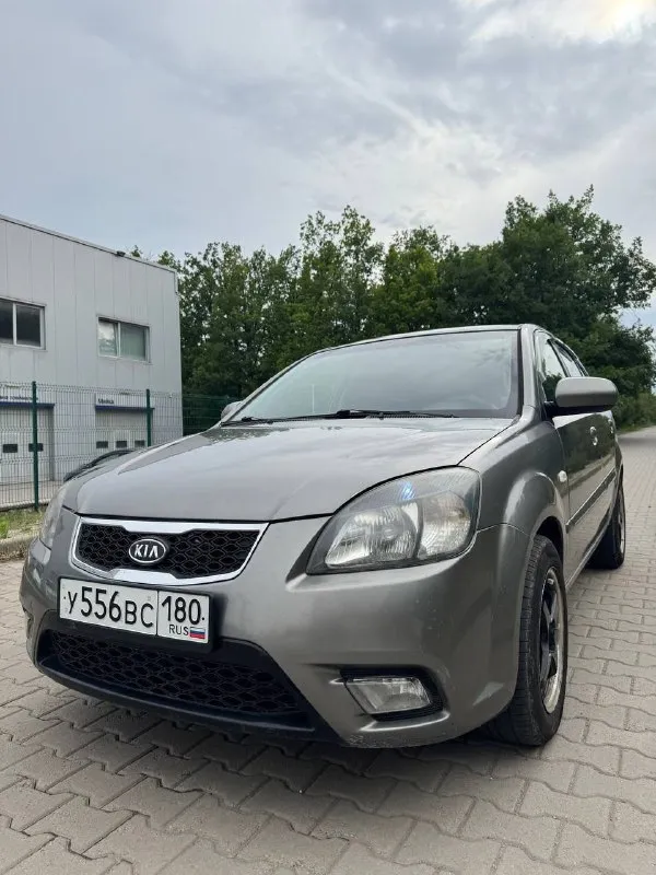Продается kia rio хетчбек 2009 года

- Год выпуска: 2009 (ноябрь). Была куплена и в эксплуатации с 2010 году в салоне.
- Кузов: хетчбек
- Двигатель: 1.4 л (97 л. С. )
- Коробка передач:механика
- Пробег: 260000 км (не скрученный)
- Цвет: серый
- Состояние: хорошее (без повреждений)
- Документы: птс оригинал, в собственности (я 3-й владелец)
- Обслуживание: регулярное, все ремонты по регламенту, замены расходников каждые 8000 т. Км
- Дополнительно: кондиционер, стеклоподъемники, музыка, зимняя резина.

Цена: 550.000 руб. (возможен торг)

Контакты: +79493482144 - антон (донецк) - фотография - 1