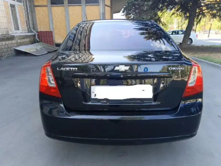 Продаю! Шевролет _ лачетти год 2008 пробег 159 км. 1.6 механика / по кузову не гнилая не ржавая 👍 геометрия вся родная / техника на 5+ реально с недавнего прошол то. Масла _фильтра _грм. / 2 комплекта резины новой / автозапуск есть )/ тел +79493161086. Цена 565 руб торг уместен. - фотография - 5