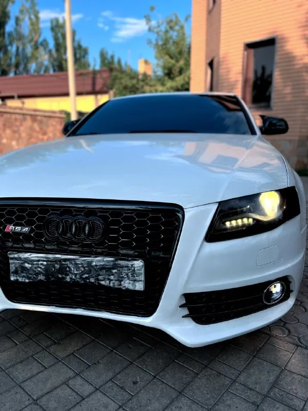 Audi a4 s-line редкая комплектация!
- 1.8 Турбо, в хорошем состоянии!
Коробка - автомат в идеальном состоянии!
Пробег-реальный пробег авто 196 тыс!
Год - 2008
Колеса - зима и лето
Комплектация - самая жирная s-line
Цена -1280🍋
Все вопросы +79494069618
Состояние очень хорошие, комплектация s-line настоящая не просто наклейки. Музыка bang & olufsen audi достойный чистый звук. Сидение s-line очень удобное и комфортное, все в черной алькантаре и потолок тоже, машина полностью напичкана разной электроникой и главное что все идеально работает. Всегда вовремя обслуживался качественным маслом и фильтрами и все запчасти только хорошие покупались и всегда вовремя.
Audi для ценителей немецкого автопрома, кто купит будет очень довольный !
📞 Звоните: +7(949)4069618 - фотография - 5