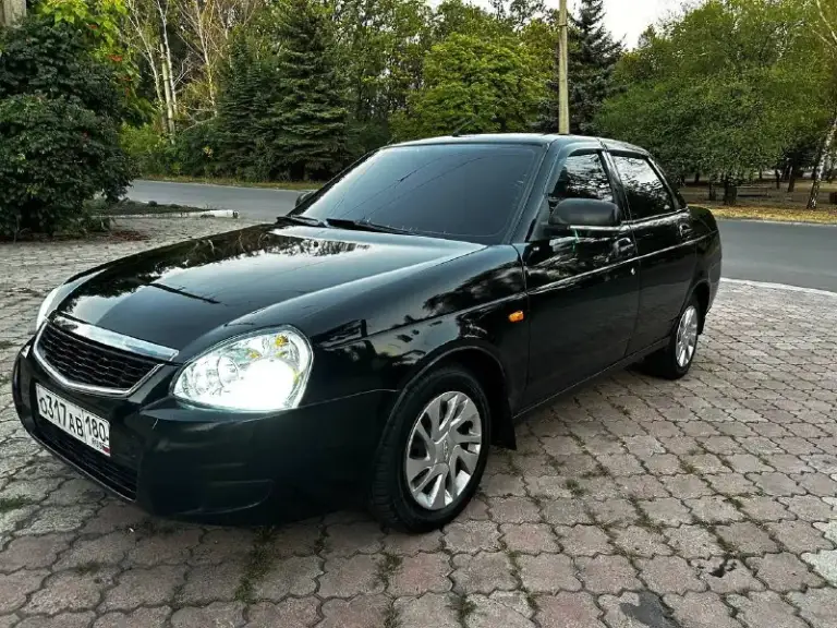 Продам ладу приору 2010 г. В
В изумительном состоянии( авто без дтп).
Стекла все родные, автотека зеленая.
Кузов ровный как струна без вмятин, царапин и без намёка на гниль выглядит шикарно,
Двигатель идеал масло не ест от слова совсем. Не дымит, не троит,
Коробка идеал не хрустит, не выбивает без посторонних звуков.
Ходовка просто отличная. Дно, пороги супер без намёка ржавчину и тем более гниль.
Стаканы, лонжероны швы герметик завод.
Салон шикарный не затертый, не прокуренный сигнализация, музыка usb, aux. Bluetooth.
Машина для тех кто ищет для себя, потому как в очень достойном состоянии.
Цена: 347 000 торг
Связь со мной: +79494504360
Телеграмм +380714504360
Звоните в любое время, буду рад общению с адекватными людьми - фотография - 6