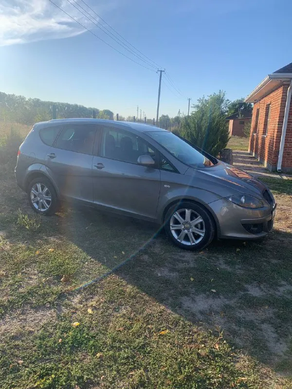Seat altea xi
2008Г бензин 1,4 (122л. С. )
Коробка механика 6ст
Пробег 287000
-Климат контроль ( кондиционер заправлен)
-Датчики света
-Датчики дождя
-Круиз контроль
-Мультируль
-Электо складывающиеся зеркала (с обогревом)
-Атермальное остекление (задние шторки)
-Парк поник
-2Din магнитола с камерой заднего вида
Автомобиль полностью обслужен, я собственник
Г. Горловка
Цена : 650000₽
Тел: +79493210490
📞 Звоните: +7(949)3210490 - фотография - 3