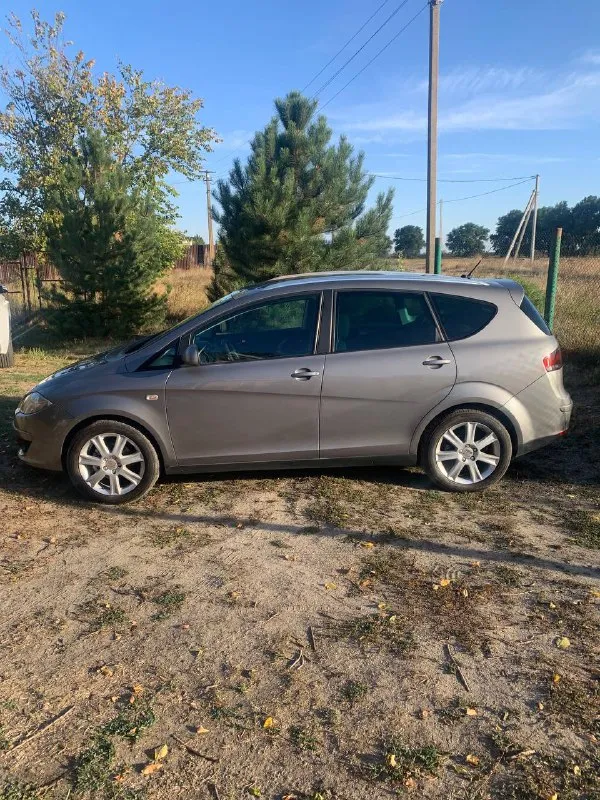 Seat altea xi
2008Г бензин 1,4 (122л. С. )
Коробка механика 6ст
Пробег 287000
-Климат контроль ( кондиционер заправлен)
-Датчики света
-Датчики дождя
-Круиз контроль
-Мультируль
-Электо складывающиеся зеркала (с обогревом)
-Атермальное остекление (задние шторки)
-Парк поник
-2Din магнитола с камерой заднего вида
Автомобиль полностью обслужен, я собственник
Г. Горловка
Цена : 650000₽
Тел: +79493210490
📞 Звоните: +7(949)3210490 - фотография - 4