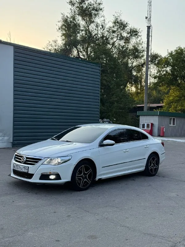 Продам volkswagen passat cc (2011 года выпуска)
На моторе 1.8 турбо, мотор работает отлично, не дымит, не троит, масло не ест
Коротка дгс (заменен мехатроник, и маховик, переключает идеально, в каждом режиме
Технически без вложений, сел завел, поехал
Установлен руль от golf r с подрелевыми лепестками работает каждая кнопка, климат холодит и греет, установлен хороший свет
Передвигаюсь на автомобиле каждый день
С документами полный порядок
Цена 1.030.000 торг у капота (обмен/кредит)
Связь +79495243278
Осмотр макеевка - фотография - 1