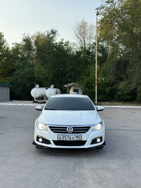 Продам volkswagen passat cc (2011 года выпуска)
На моторе 1.8 турбо, мотор работает отлично, не дымит, не троит, масло не ест
Коротка дгс (заменен мехатроник, и маховик, переключает идеально, в каждом режиме
Технически без вложений, сел завел, поехал
Установлен руль от golf r с подрелевыми лепестками работает каждая кнопка, климат холодит и греет, установлен хороший свет
Передвигаюсь на автомобиле каждый день
С документами полный порядок
Цена 1.030.000 торг у капота (обмен/кредит)
Связь +79495243278
Осмотр макеевка - фотография - 2