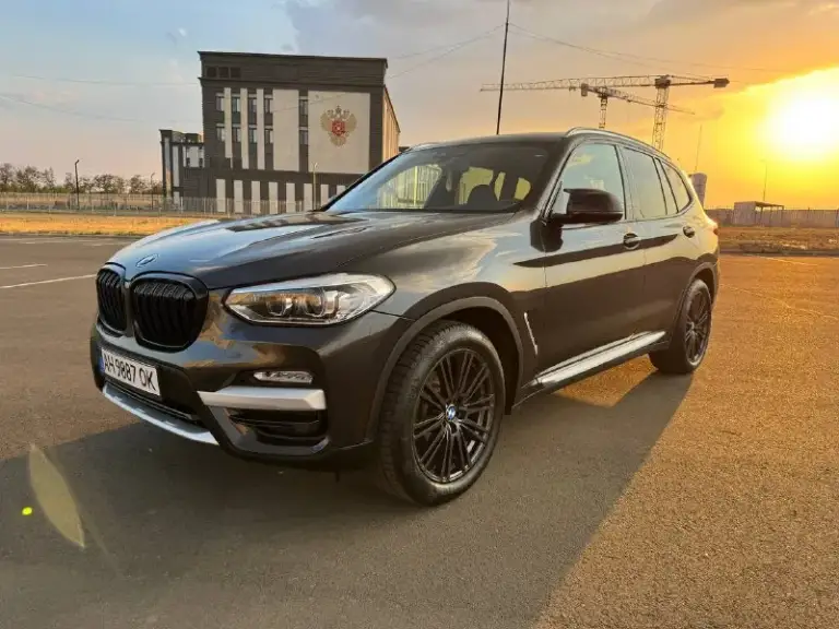 ✅Bmw x3 sdrive30i, конец 2018 года
Полная комплектация!!!
✅Двигатель: бензин 2.0 (252 л. С. )
Коробка передач: автомат, 8-ступенчатая steptronic
Пробег: 100т. Км
✅Большая панорамная крыша
✅Климат-контроль на 3 зоны
✅Спортивные сиденья (sport seats) с электроприводом, памятью и отличной боковой поддержкой
✅Атмосферная подсветка салона (ambient light)
✅Полностью светодиодные фары (full led) — передние и задние
✅Электропривод багажника
✅Оригинальные диски r19 с новой резиной
✅Новые передние и задние тормозные колодки
✅Расход топлива — от 7.5 до 9 л/100 км (город/трасса).
✅ Ухоженный автомобиль.
Салон без следов эксплуатации.
Кузов нюансов не имеет(сколы, царапины вмятины отсутствуют)
✅Цена:2.650000₽
✅Телефон +79497125501
Антон
📍 Авто в мариуполе - фотография - 1
