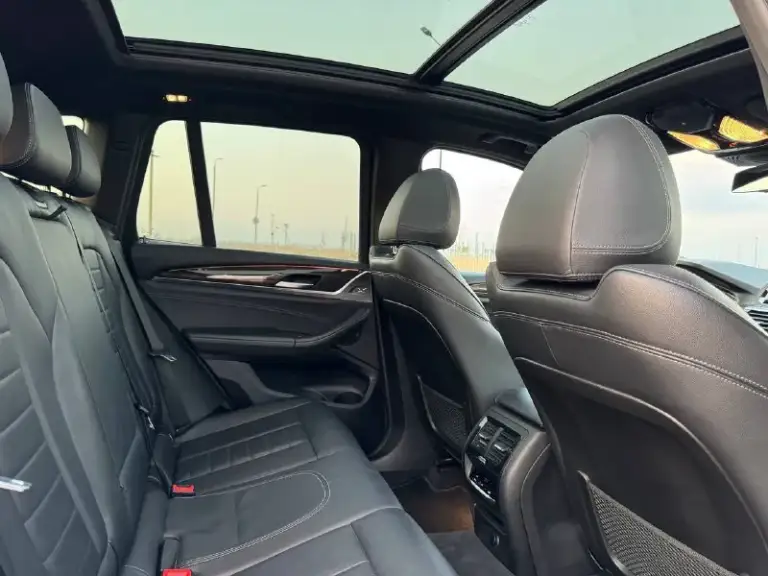 ✅Bmw x3 sdrive30i, конец 2018 года
Полная комплектация!!!
✅Двигатель: бензин 2.0 (252 л. С. )
Коробка передач: автомат, 8-ступенчатая steptronic
Пробег: 100т. Км
✅Большая панорамная крыша
✅Климат-контроль на 3 зоны
✅Спортивные сиденья (sport seats) с электроприводом, памятью и отличной боковой поддержкой
✅Атмосферная подсветка салона (ambient light)
✅Полностью светодиодные фары (full led) — передние и задние
✅Электропривод багажника
✅Оригинальные диски r19 с новой резиной
✅Новые передние и задние тормозные колодки
✅Расход топлива — от 7.5 до 9 л/100 км (город/трасса).
✅ Ухоженный автомобиль.
Салон без следов эксплуатации.
Кузов нюансов не имеет(сколы, царапины вмятины отсутствуют)
✅Цена:2.650000₽
✅Телефон +79497125501
Антон
📍 Авто в мариуполе - фотография - 10