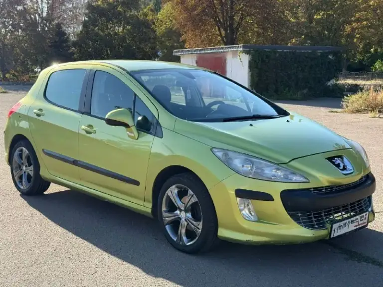 Peugeot 308, 2008 г. Акпп
Продаю свой peugeot 308, 2007 года выпуска. Пробег 177 000 км.
Автомобиль в отличном состоянии, полностью обслужен и не требует вложений. Машина всю жизнь провела на юге и не видела зимних солей, поэтому кузов в отличном состоянии!
Комплектация:
• Двухзонный климат-контроль
• Подогрев сидений
• Круиз-контроль
Что было сделано:
• Полностью заменены тормоза (диски, колодки, суппорты).
• Установлена контрактная акпп.
• Новые радиаторы (основной и кондиционера).
• Новый компрессор кондиционера.
• Обслужена ходовая и установлена новая летняя резина.
Цена: 485₽
Осмотр: донецк, текстильщик.
☎️ +79494816348 - фотография - 2