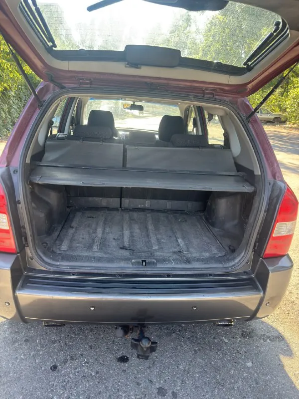 Продам hyundai tucson 2007 г.
Двигатель 2.0 дизель
Коробка обычный автомат
Работает отлично, ходовая не гремит, коробка переключает плавно, без пинков
Пробег родной 213000
2 Хозяина за все время эксплуатации
Автомобиль в нормальном состоянии, есть жизненные моменты по кузову
Машина в родной краске, были косметические окрасы
Цена 850000 рублей, торг
+7 (949) 699-08-17 - фотография - 10