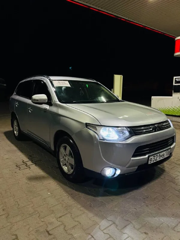 ❗️❗️❗️Срочно❗️❗️❗️
Mitsubishi outlander
2012 Г. В.
✅Двигатель 2.4
✅Коробка вариатор
✅Авто в хорошем состоянии. ✅кожаный салон, электрорегулировки сидений, мультируль, подогревы сидений, мультимедиа, камера заднего вида, круиз контроль, датчик дождя, света.
Цена 1100000т. Р.
📞📞☎️+79494009366 - фотография - 1