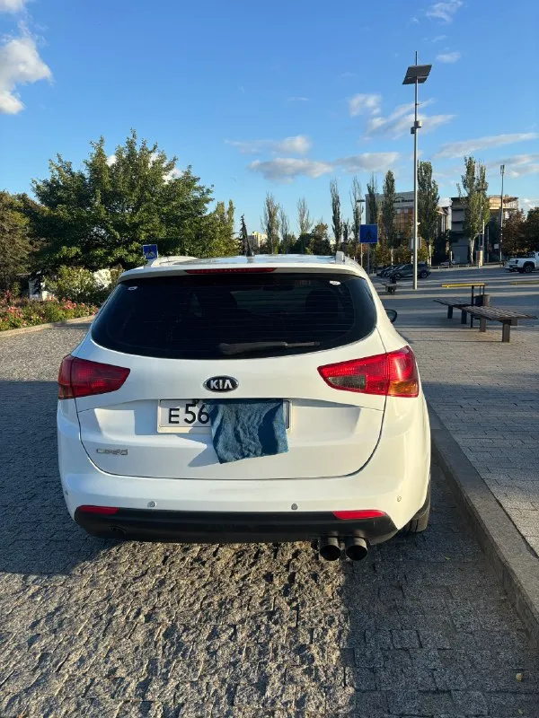 Продам автомобиль, kia ceed 2012 года выпуска, я второй владелец, машина в технически исправном состоянии, двигатель 1,6 в сочетании с механикой 6 ст. , пробег 150 тыс. На машине установлено гбо, на сидениях одеты чехлы, салон в отличном состоянии, комплектация с климатом, подогрев руля, зеркал и тд. , на кузове присутствуют возрастные коцки! Машина не новая! Но в очень хорошем состоянии!!! Цена 1млн.50 тыс рублей. Торг присутствует! Тел +79493334076 территориально донецк калининский район! Звоните поподробней расскажу!
📞 Звоните: +7(949)3334076 - фотография - 5